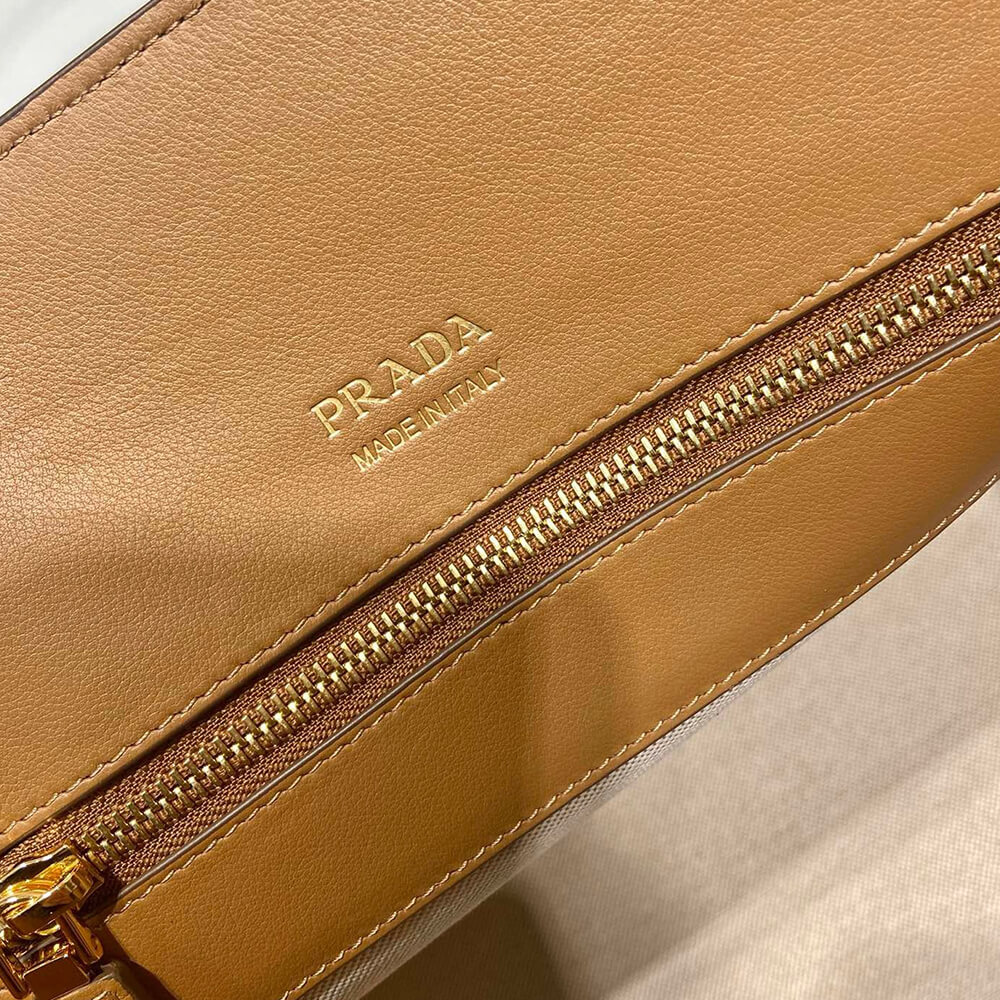 Pra*a large leather tote bag(high-end grade)