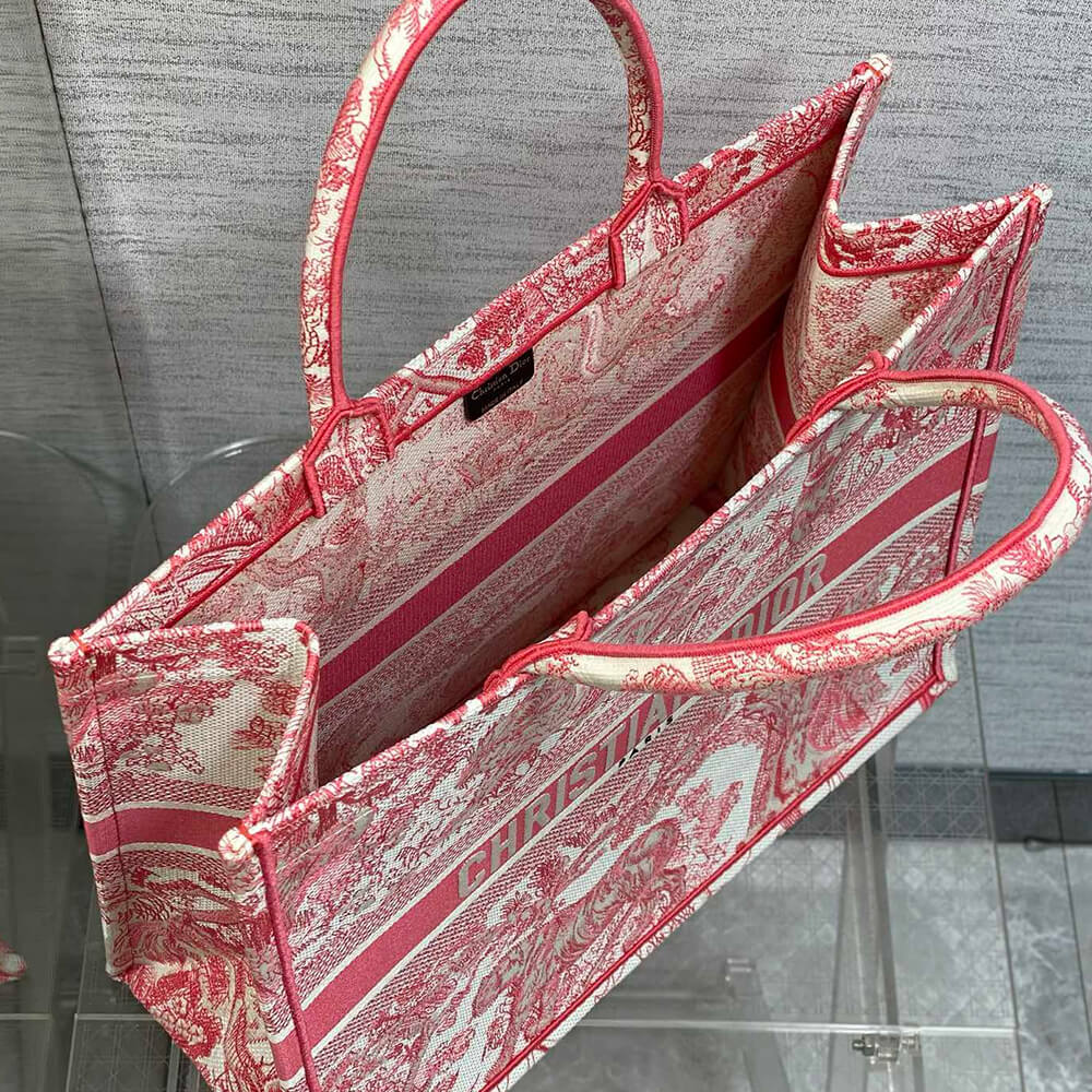 large D*oriviera D*or book tote
