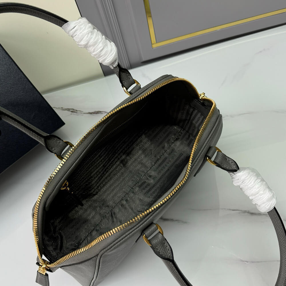 Pra*a medium saffiano leather bag(high-end grade)