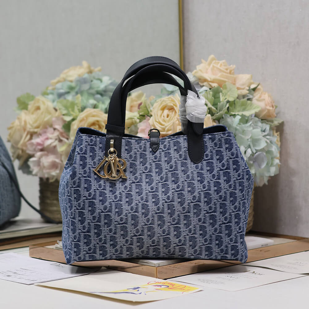 medium D*or toujours bag
