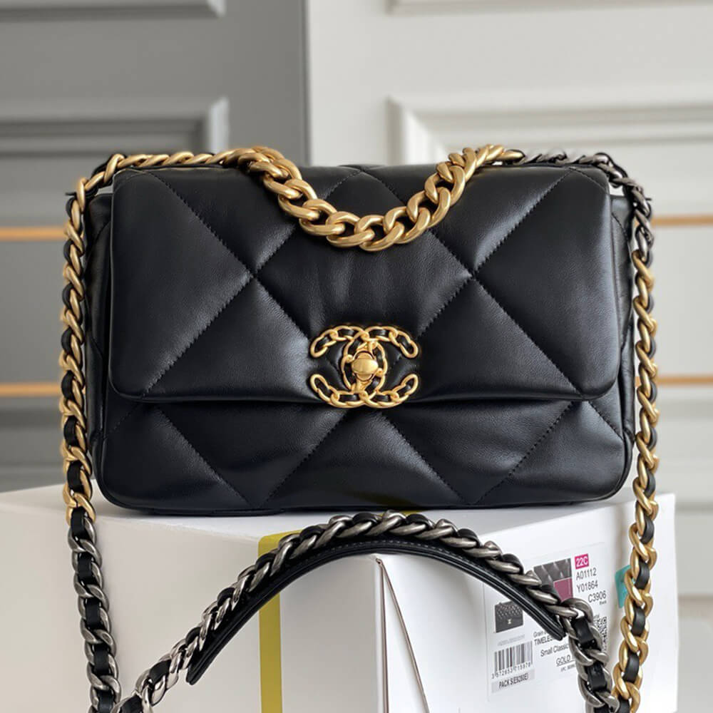 Ch*el 19 small handbag(tax-free grade)