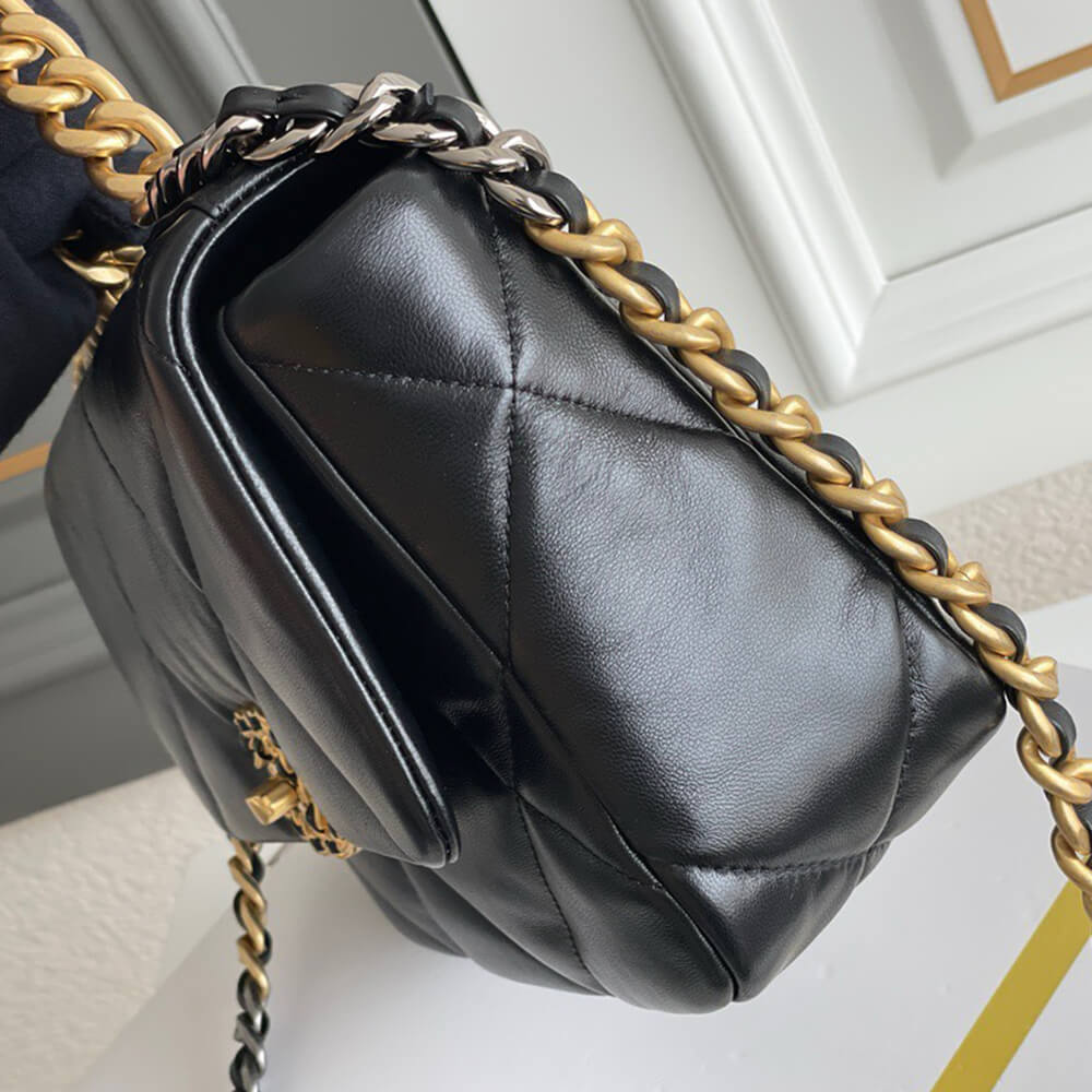 Ch*el 19 small handbag(tax-free grade)