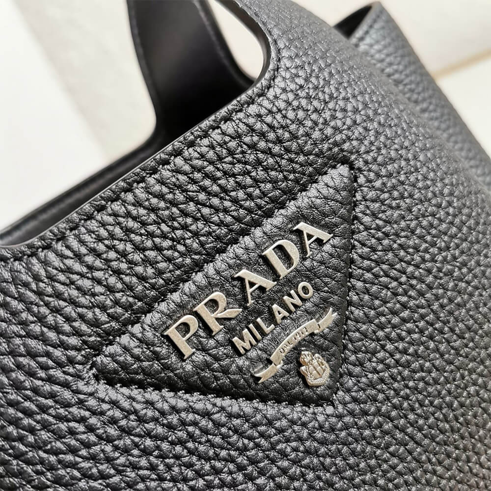 Pra*a leather mini bag(high-end grade)