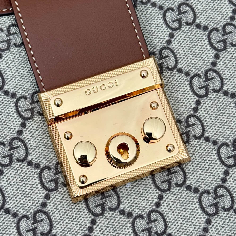 G*u*i padlock gg medium shoulder bag