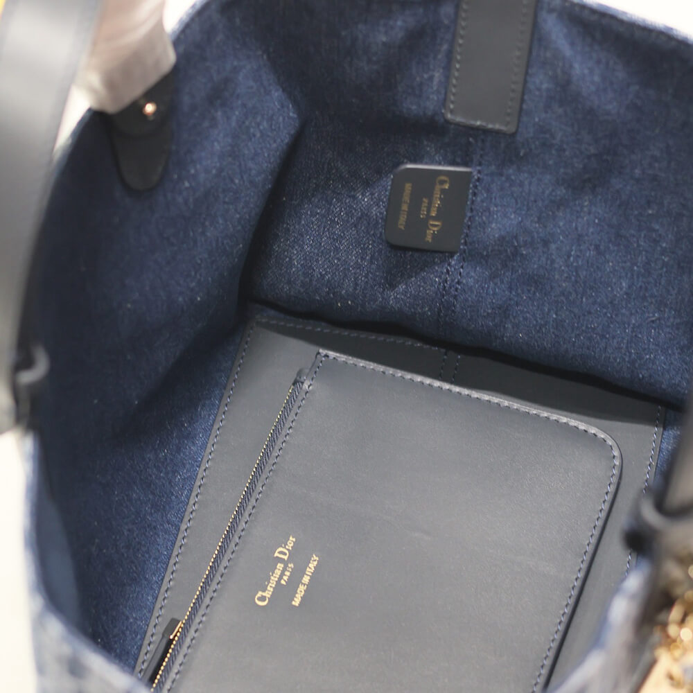medium D*or toujours bag
