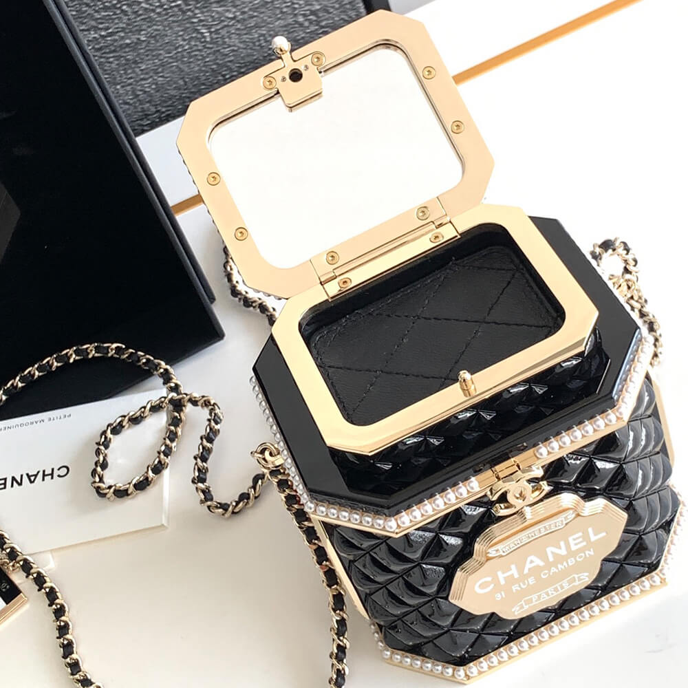 Ch*el tea box minaudiere(high-end grade)