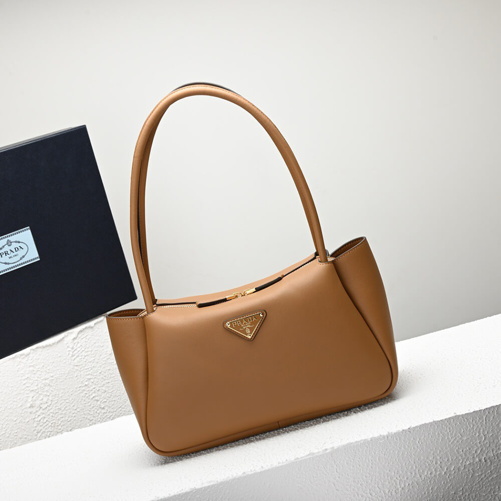 Pra*a medium leather handbag