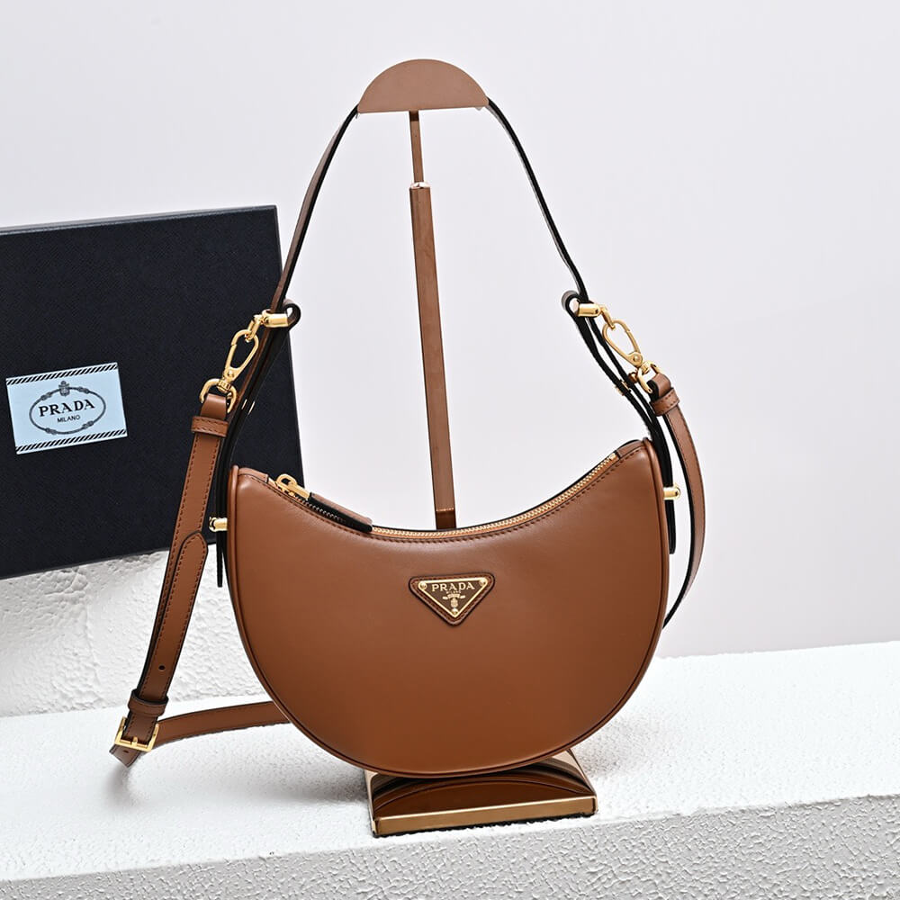 Pra*a arque leather shoulder bag