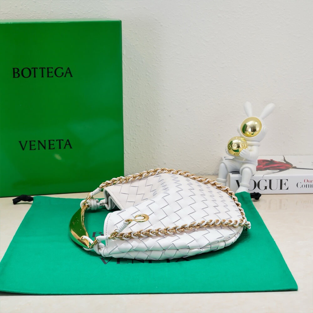 bo*te*ga Ve*ne*ta sardine with chain