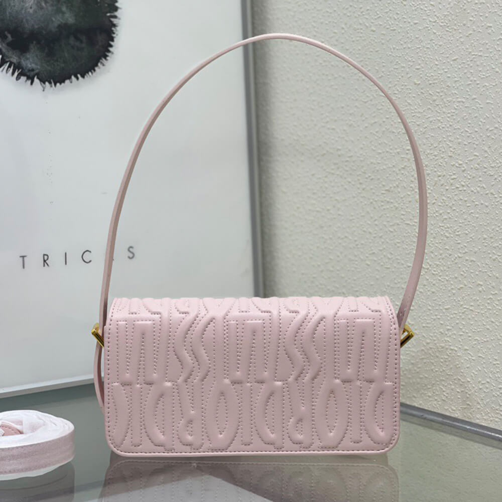 miss D*or flap bag