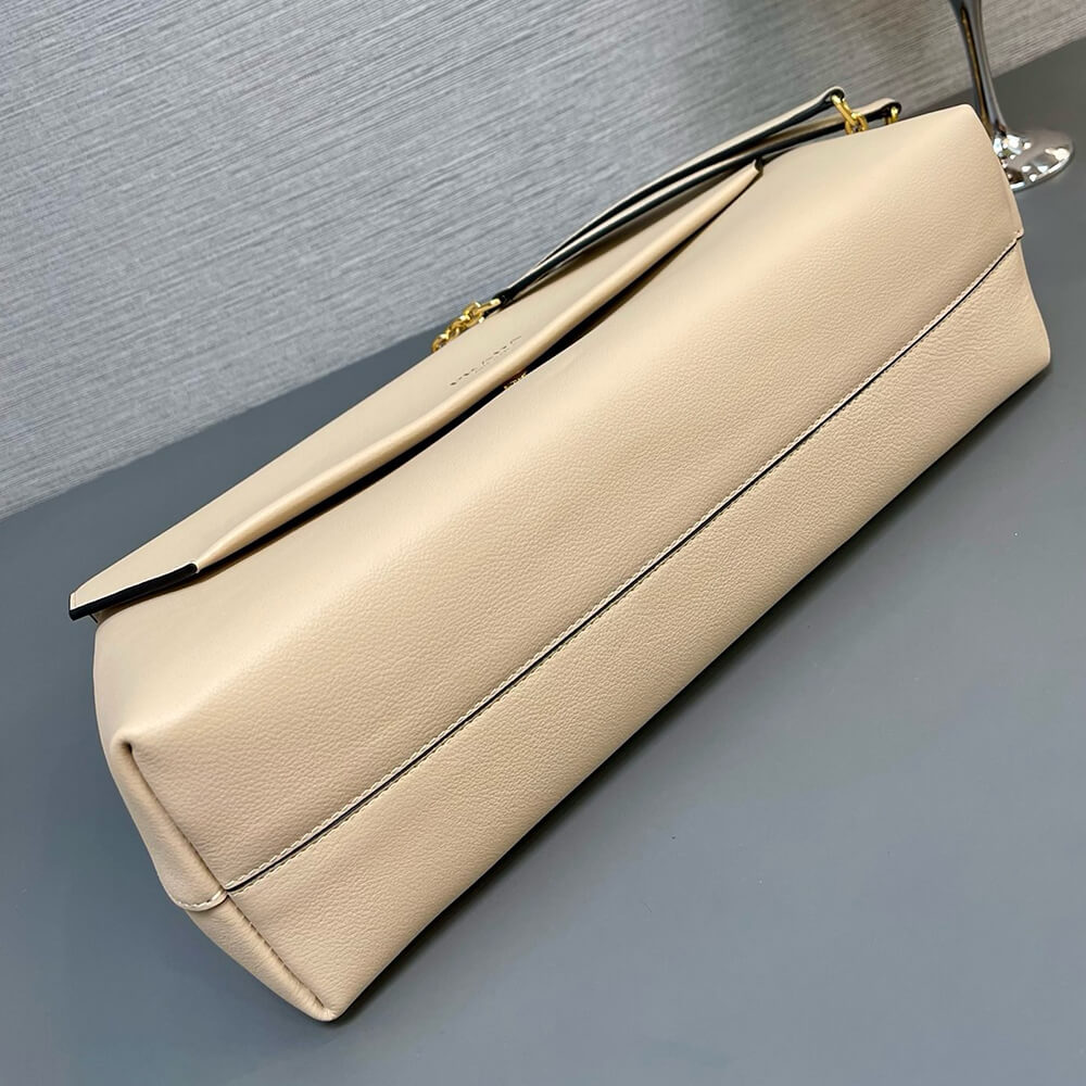 Pra*a medium leather shoulder bag (high-end grade)