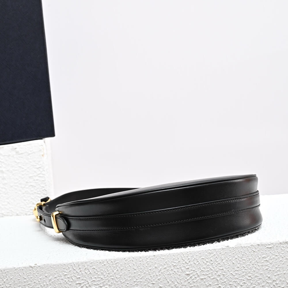 Pra*a arque leather shoulder bag
