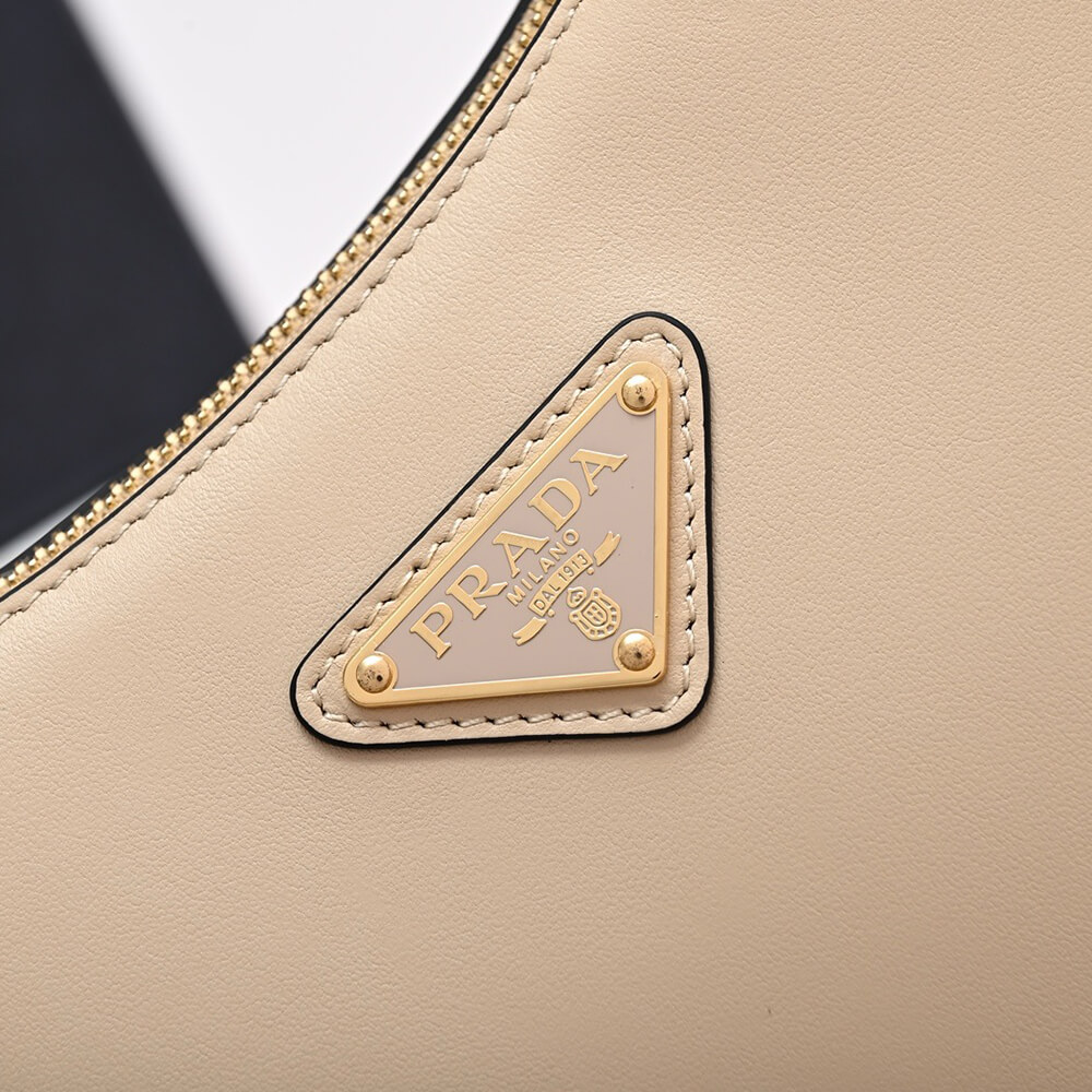 Pra*a arque leather shoulder bag
