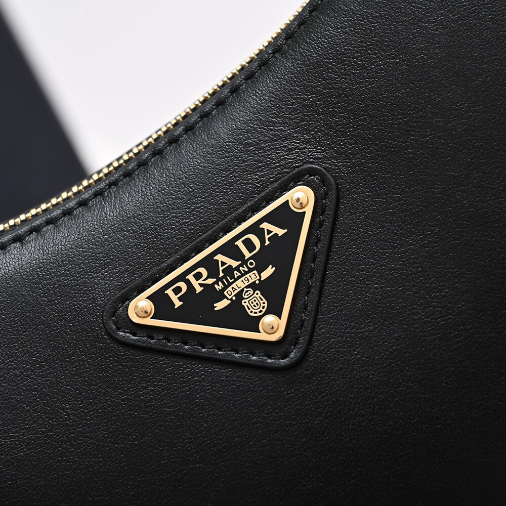 Pra*a arque leather shoulder bag