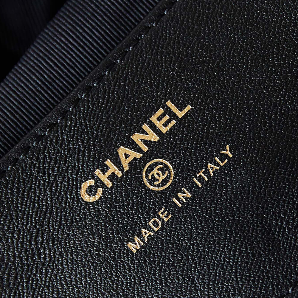 Ch*el pouch