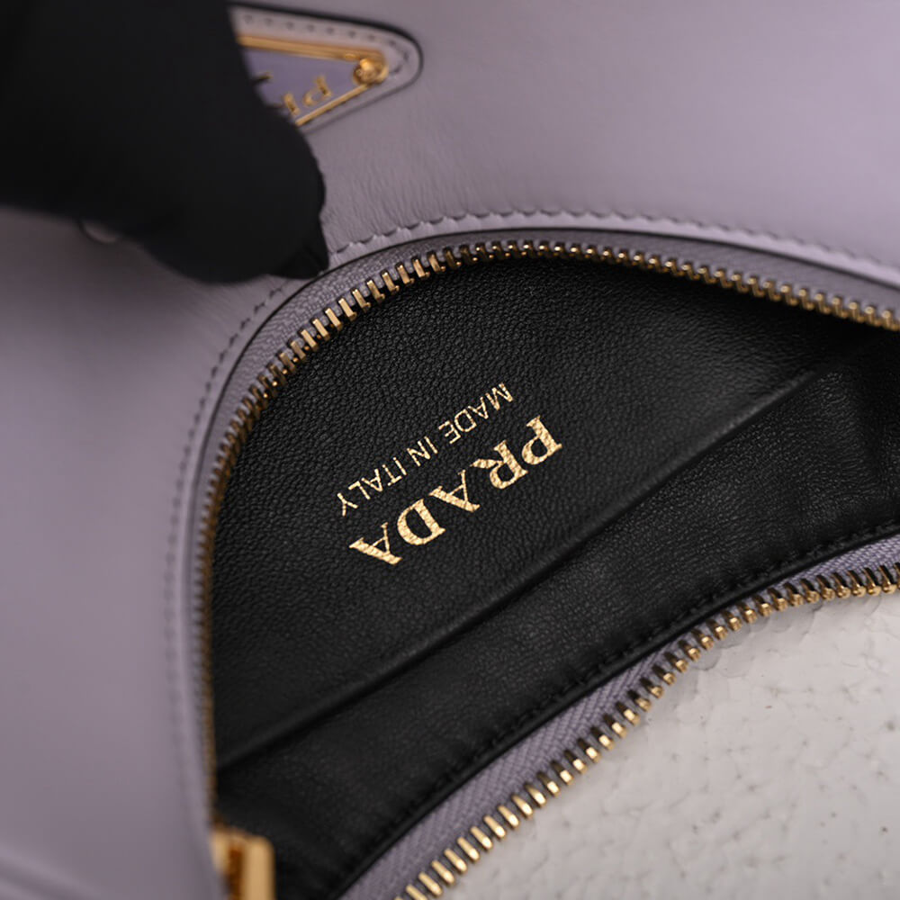 Pra*a arque leather shoulder bag