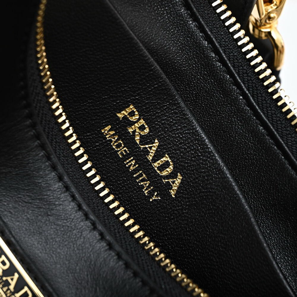 Pra*a arque leather shoulder bag
