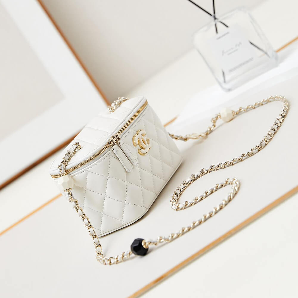 Ch*el vanity with chain(high-end grade)