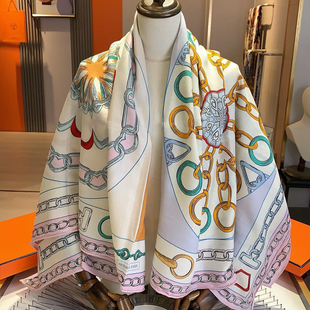 H**mes shawl
