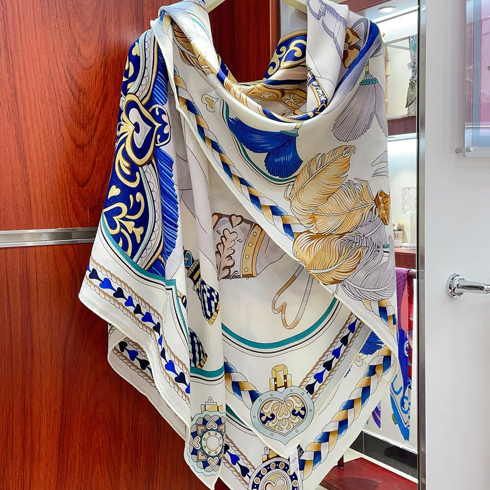 H**mes shawl