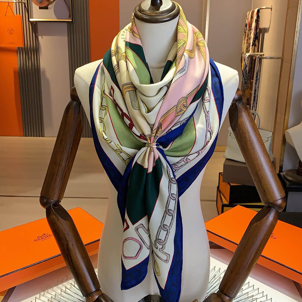 H**mes shawl