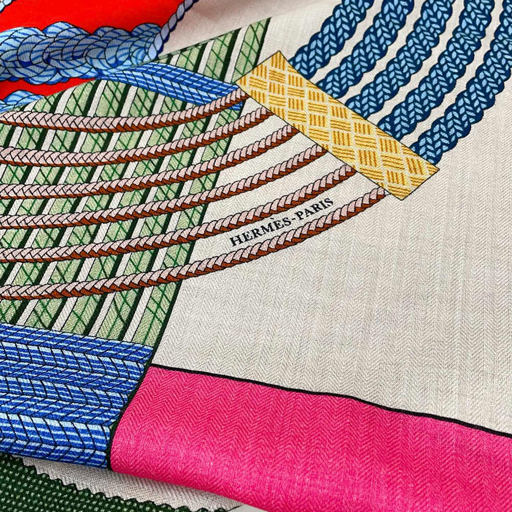 H**mes shawl