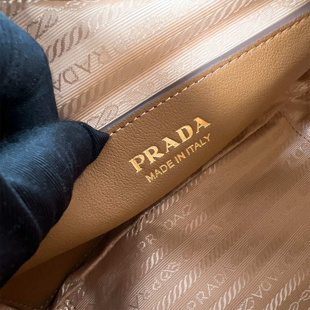 Pra*a darling leather handbag(high-end grade)
