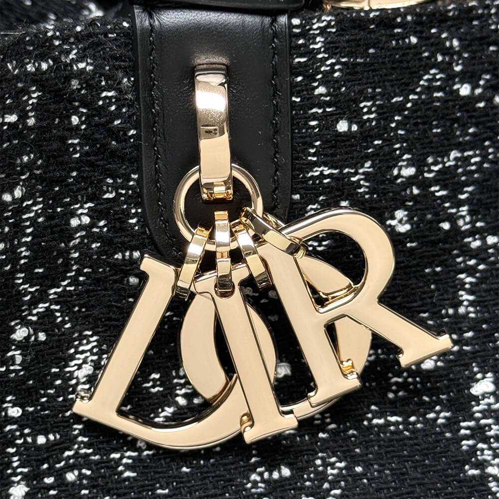 large D*or toujours bag