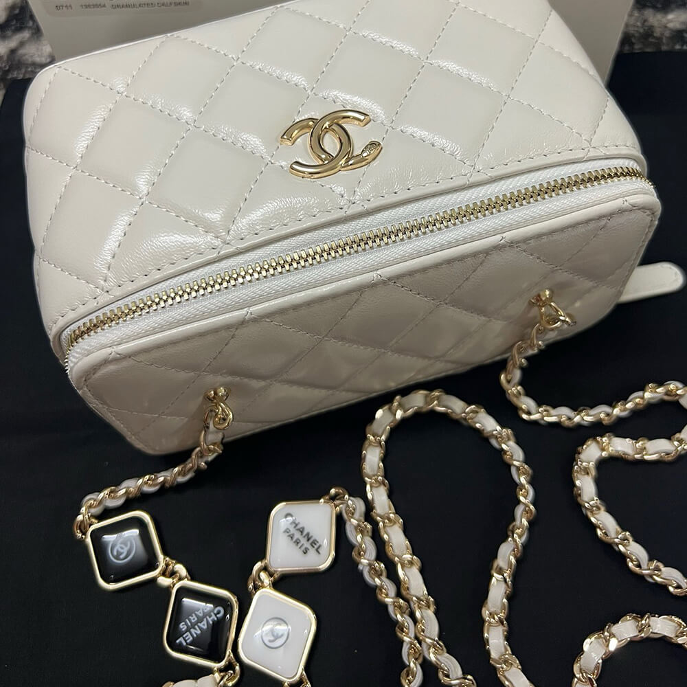 Ch*el vanity with chain(high-end grade)