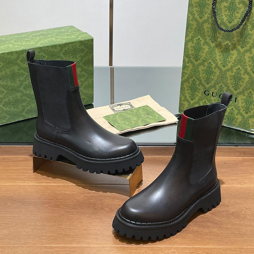 G*u*i women’s boot with web