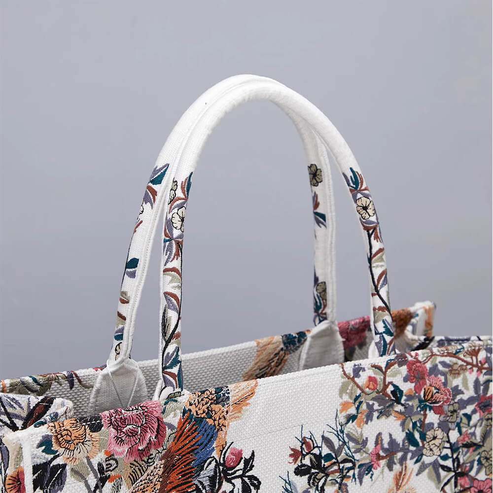 D*or large D*or book tote