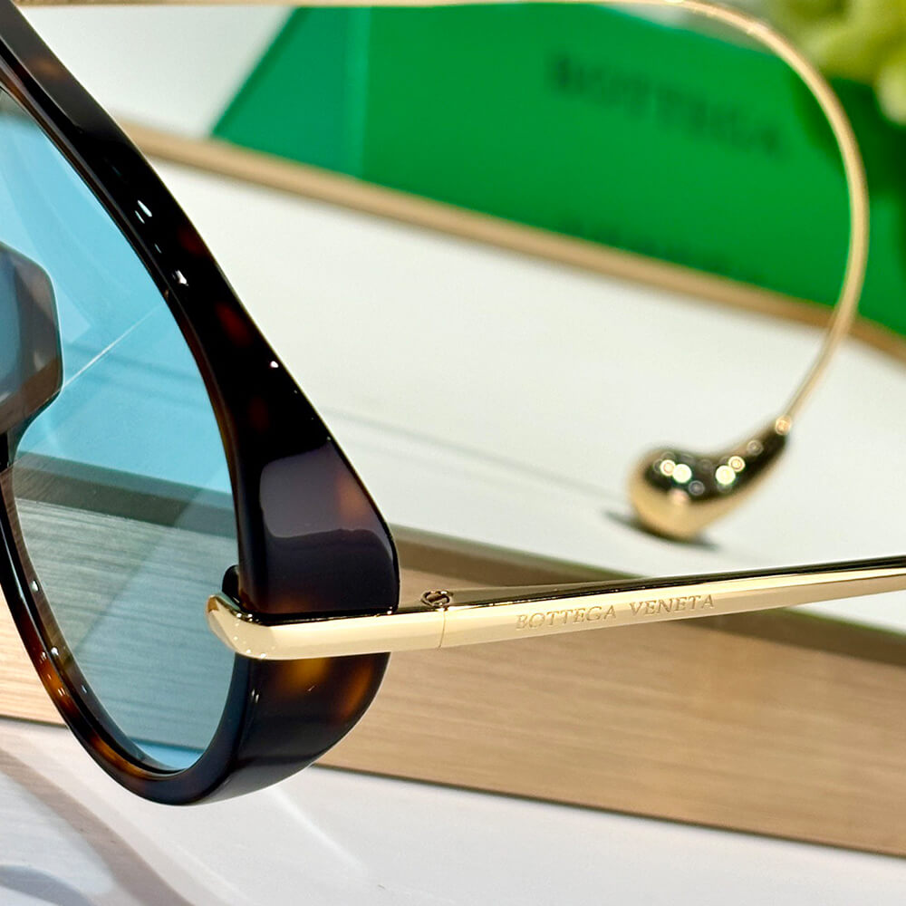 bo*te*ga Ve*ne*ta drop aviator sunglasses