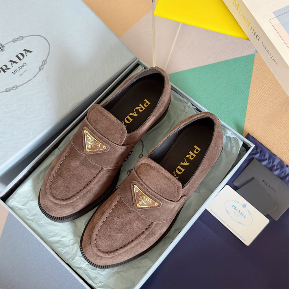 Pra*a women loafer
