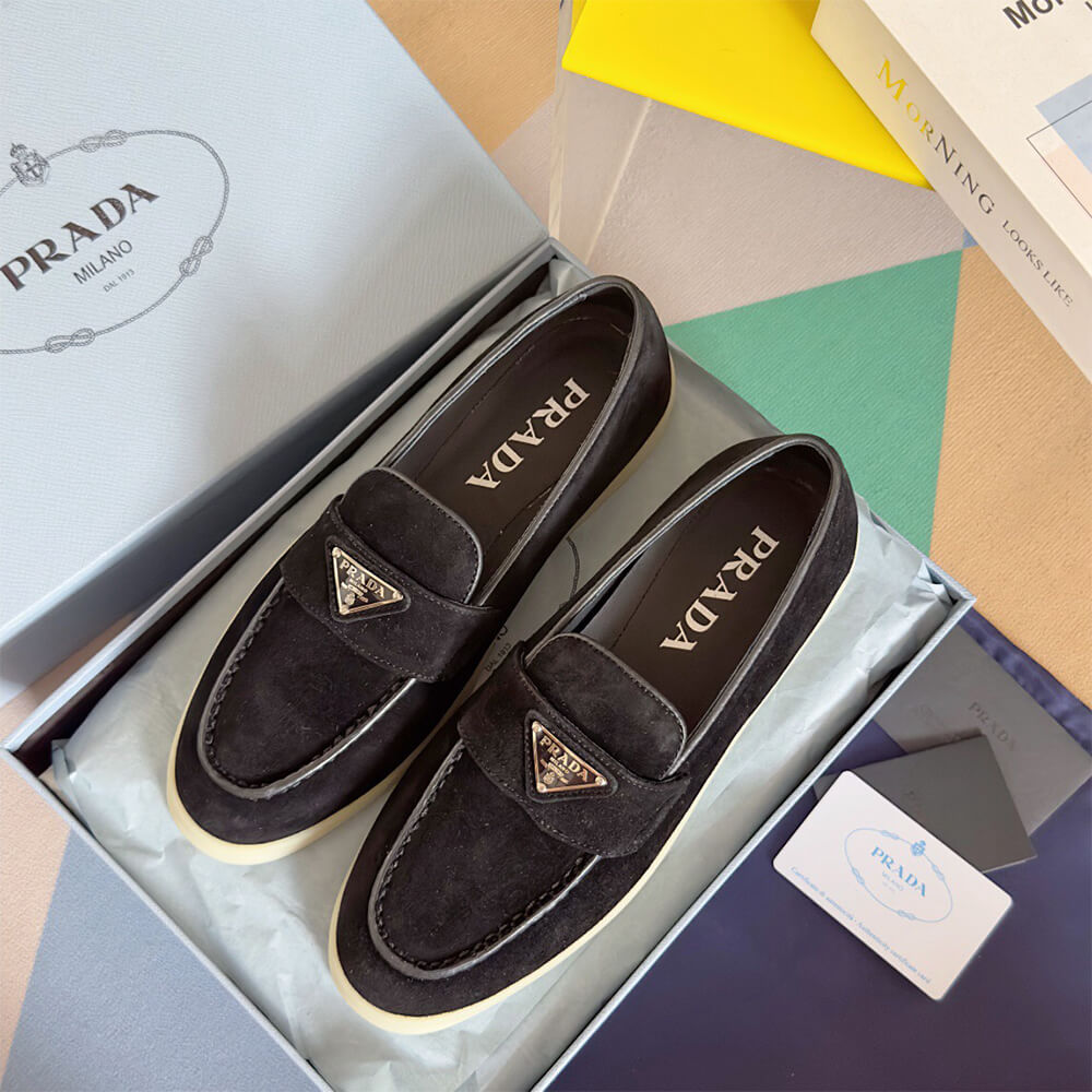 Pra*a unisex loafer