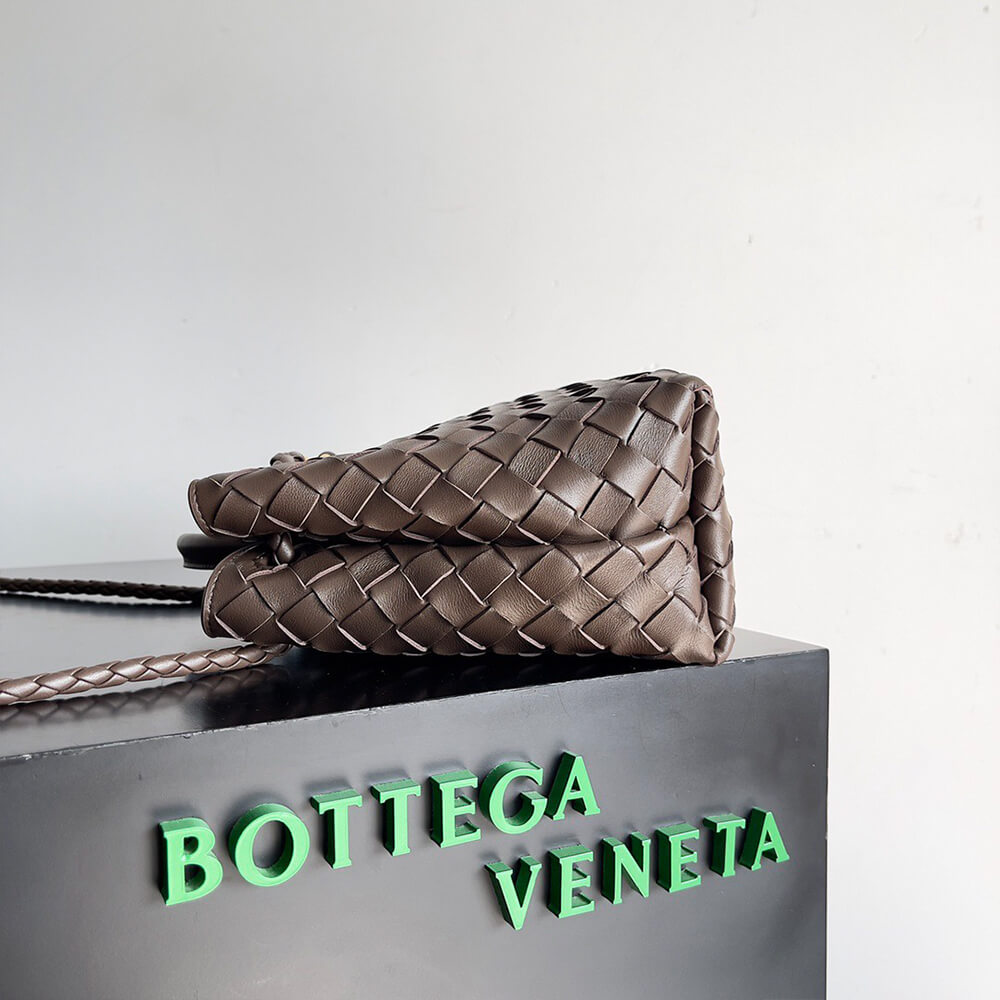 bo*te*ga Ve*ne*ta small andiamo