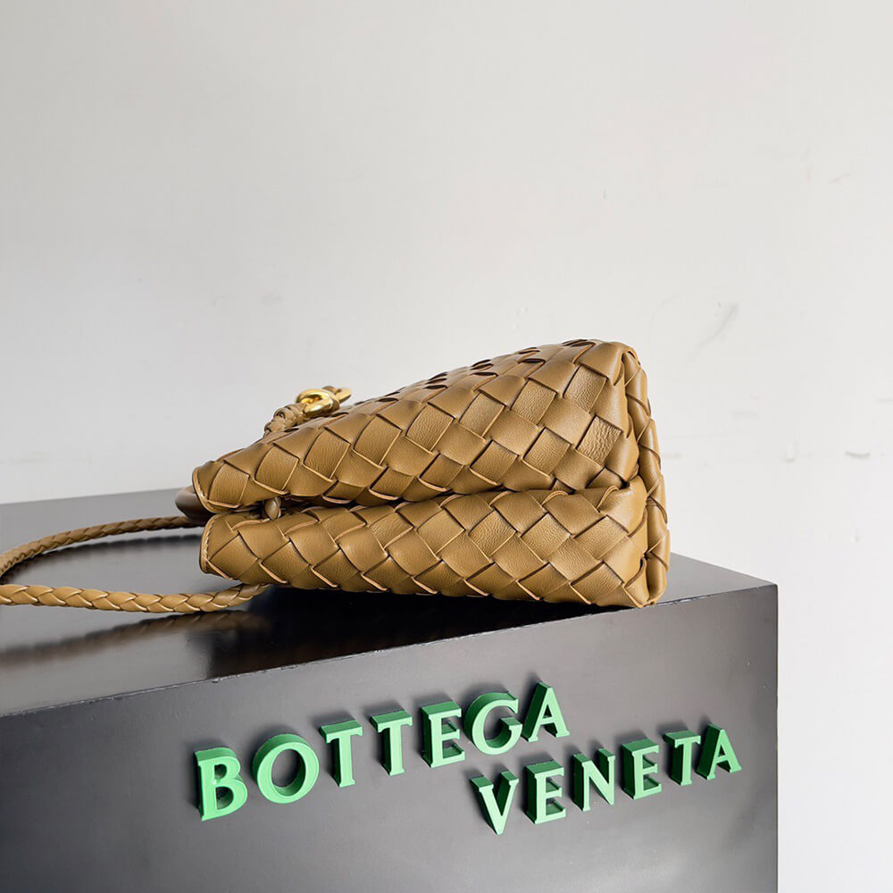 bo*te*ga Ve*ne*ta small andiamo