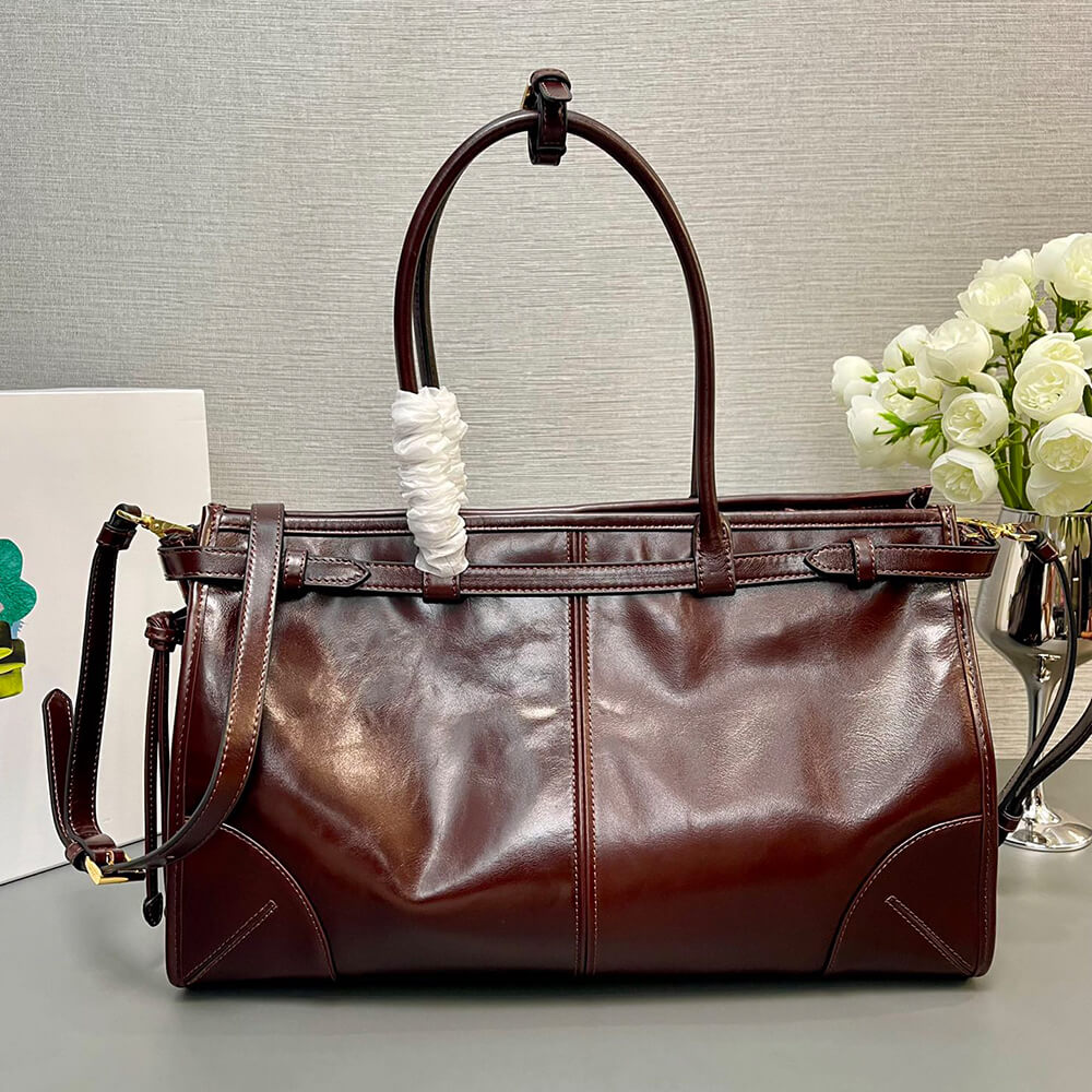Pra*a large leather handbag(high-end grade)