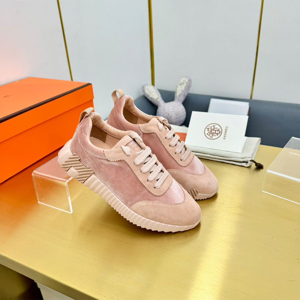 H**mes bouncing sneaker