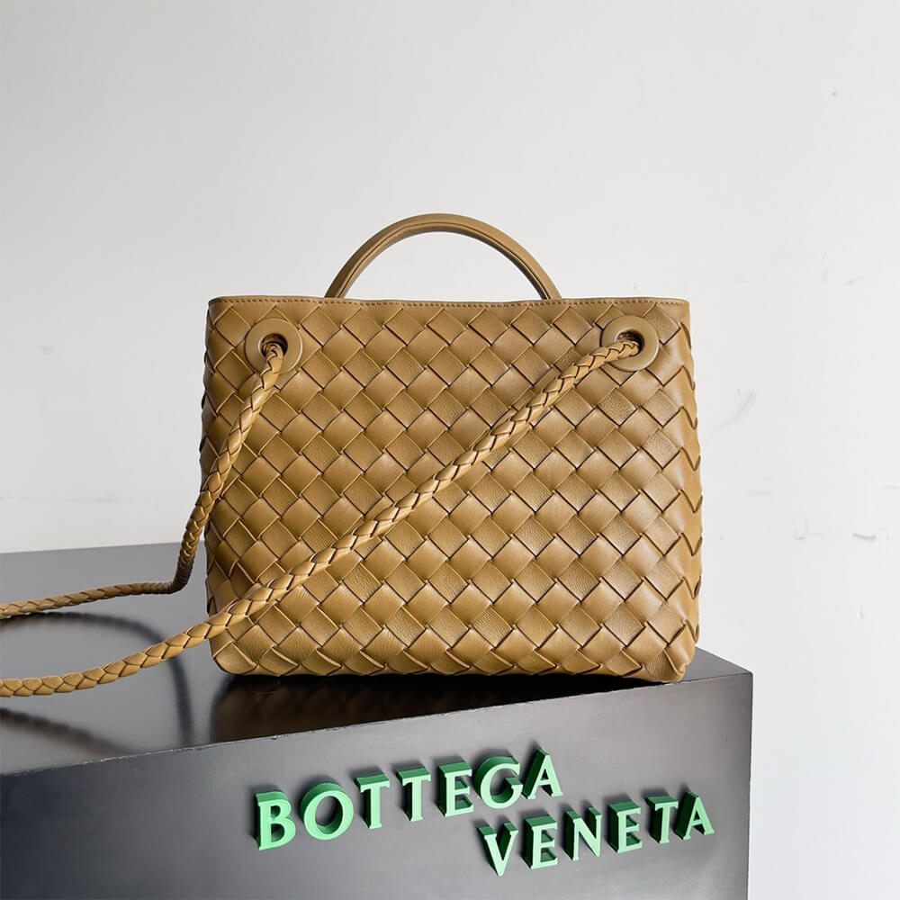 bo*te*ga Ve*ne*ta small andiamo