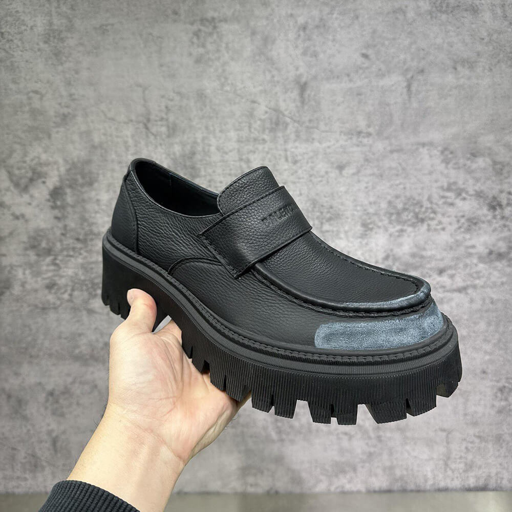Ba*len*cia*ga men loafer