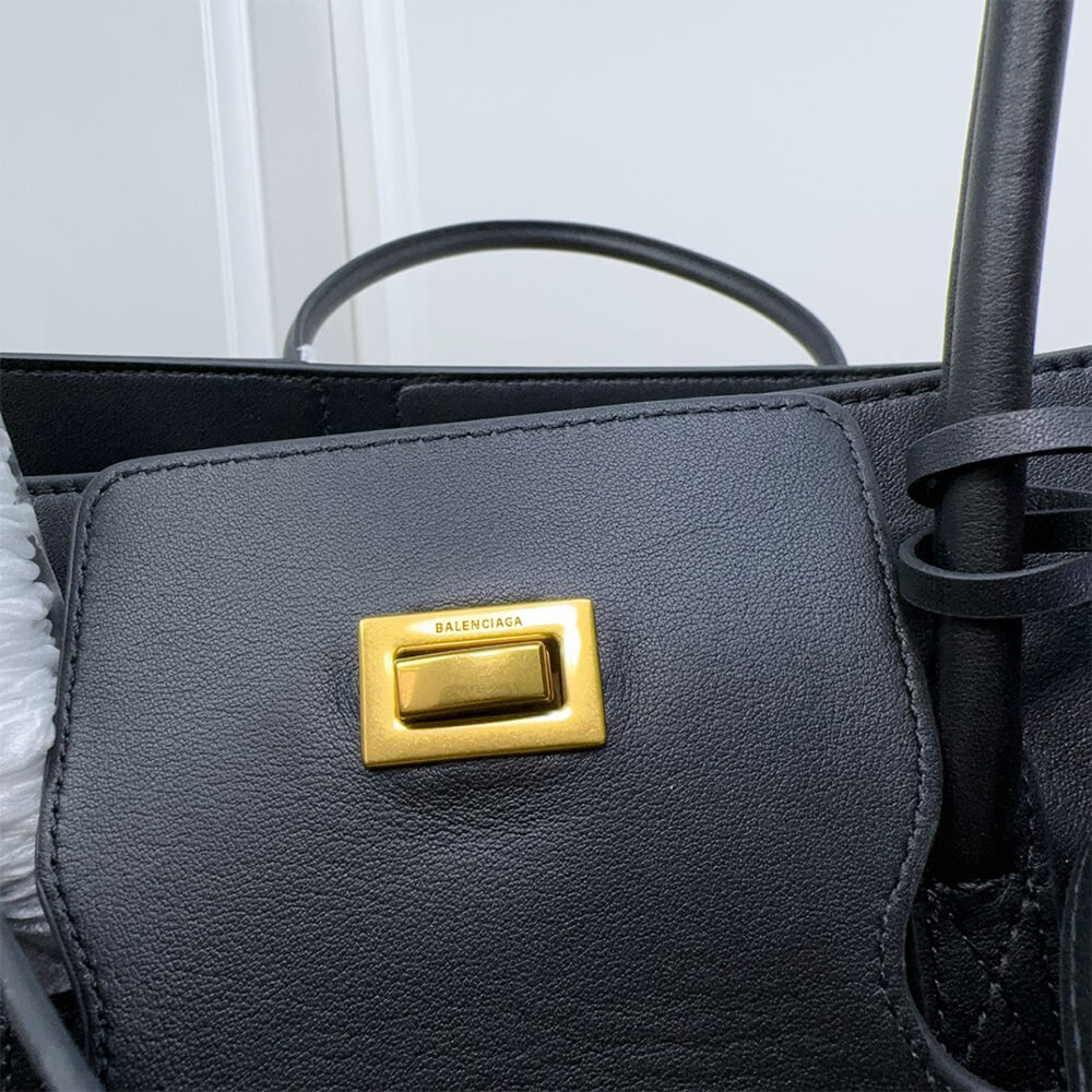 Ba*len*cia*ga bel air medium carry all bag(high-end grade)