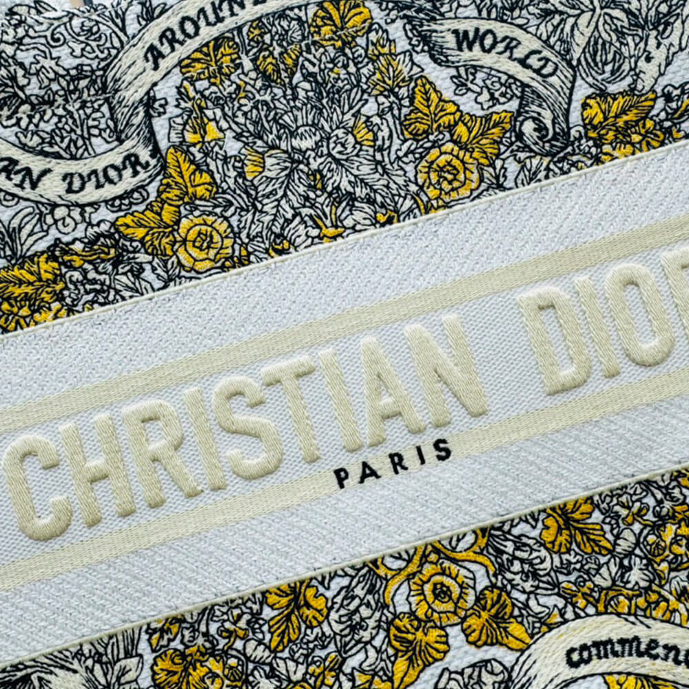 medium D*or book tote