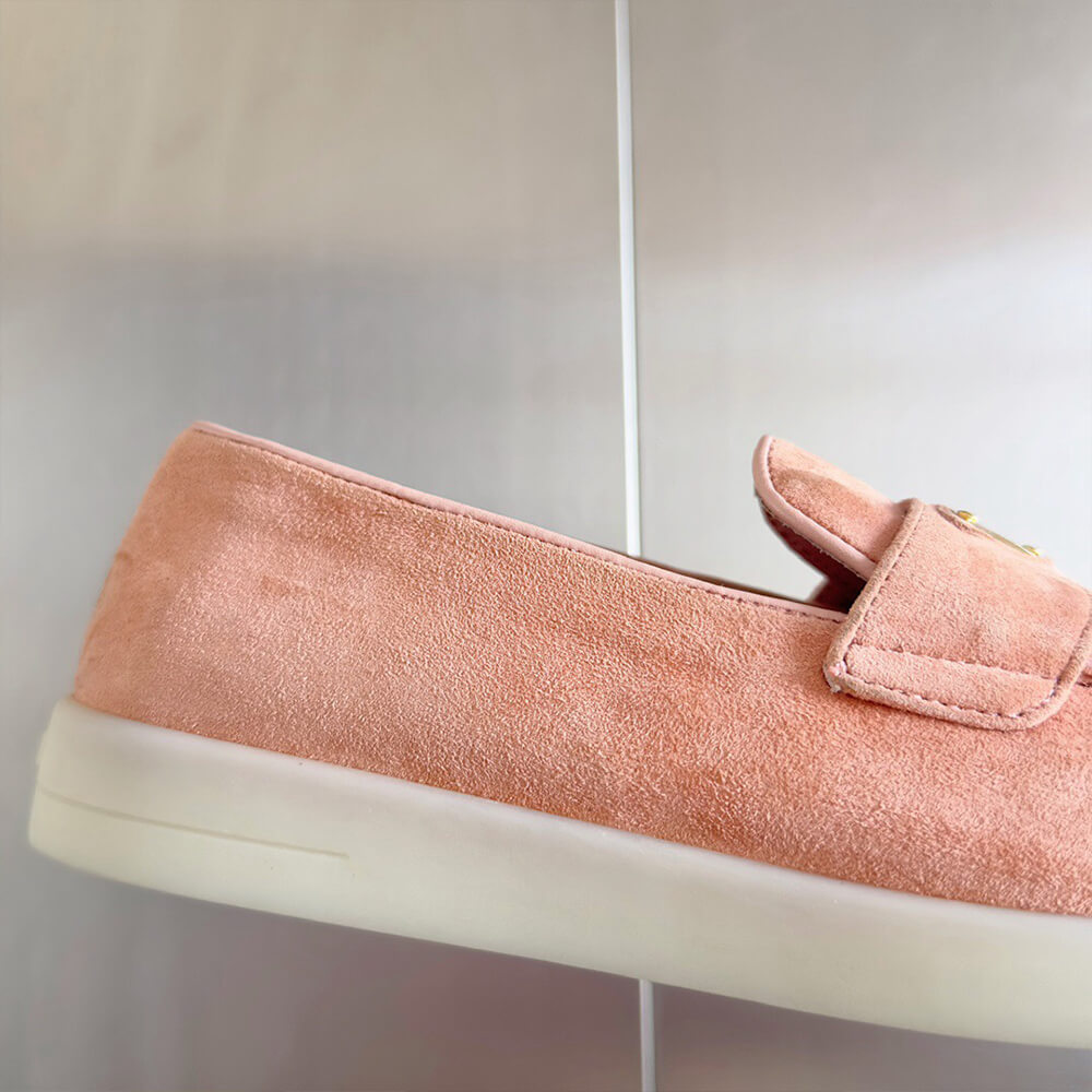Pra*a unisex loafer