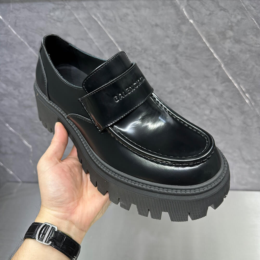 Ba*len*cia*ga men loafer