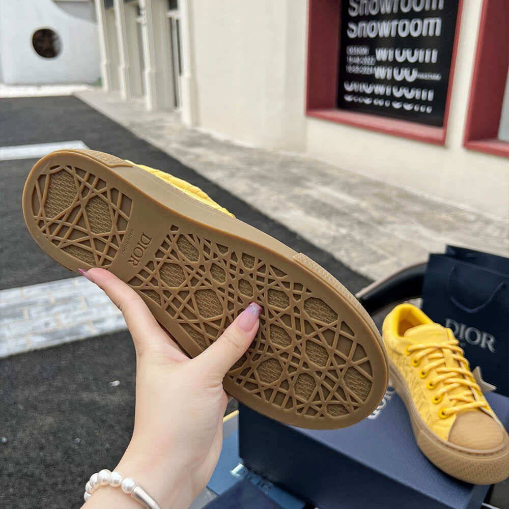 D*or b33 sneaker