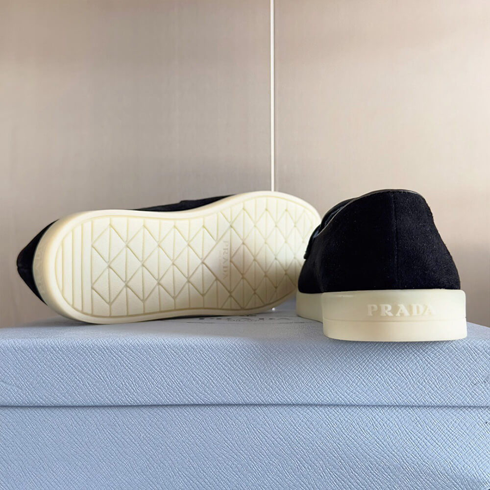 Pra*a unisex loafer