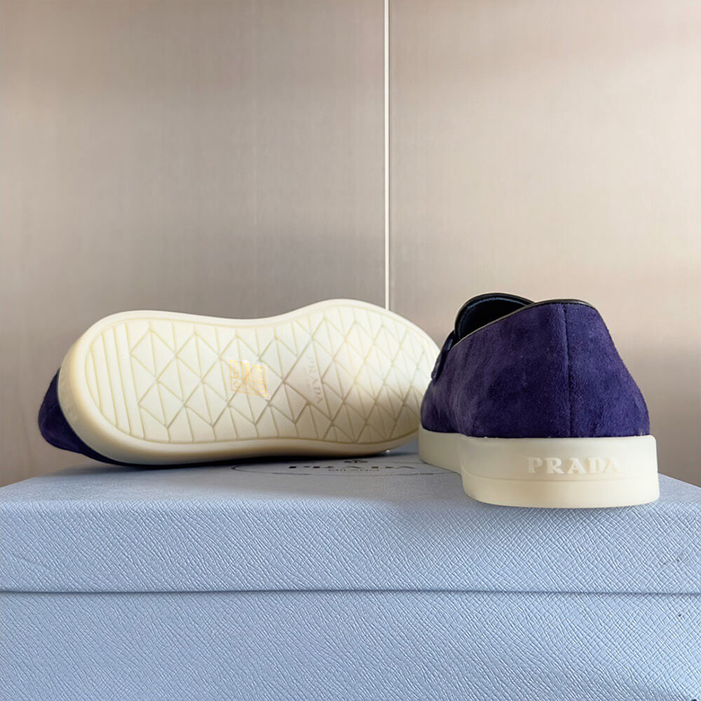 Pra*a unisex loafer