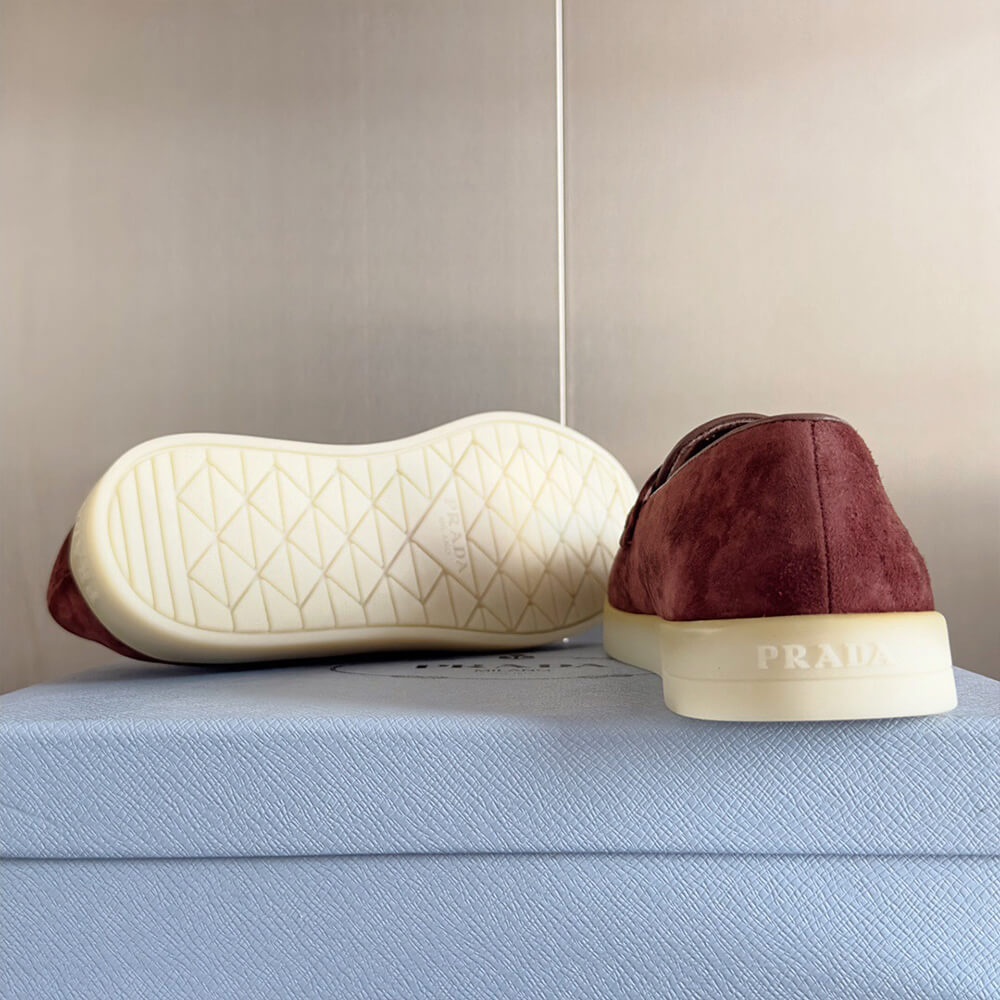 Pra*a unisex loafer