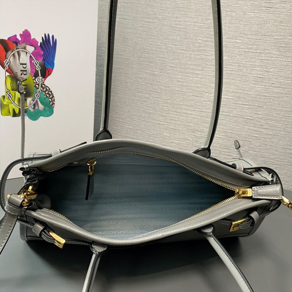 Pra*a medium leather handbag(high-end grade)