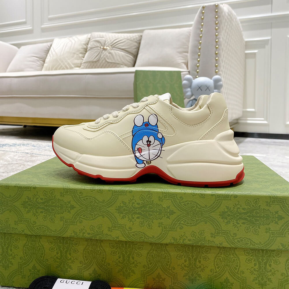 doraemon x G*u*i rhyton sneaker